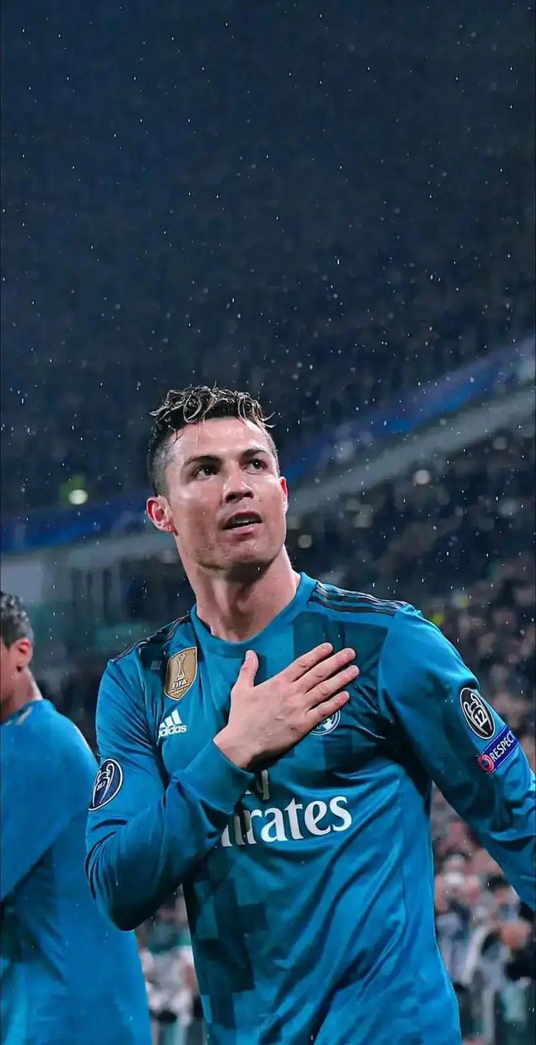 补时进球！吕特绝境救主，英超劲旅绝平，领先曼联1分（补时扳平！吕特压哨救主，英超劲旅拿到平局，领先曼联1分）