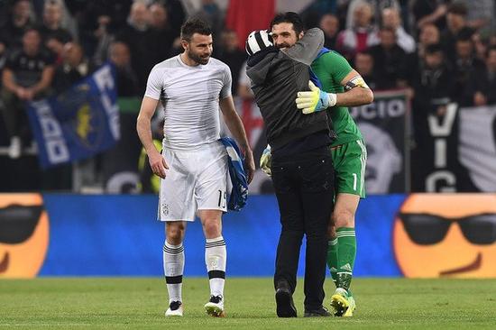 对手直接被晃在原地