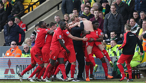 空接之城重聚！保罗更新社媒，晒出与格里芬、小乔丹视频通话（空接之城再聚首：保罗社媒晒与格里芬、小乔丹视频连线）