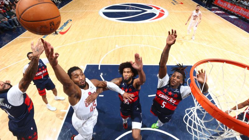 NBA球员数据榜：字母哥得分继续领先,（NBA球员数据榜：字母哥得分仍领跑）