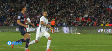 孔帕尼因为人手输球，阿尔特塔则因为人手变得眉清目秀（孔帕尼败在缺兵少将，阿尔特塔仗阵容齐整越发体面）