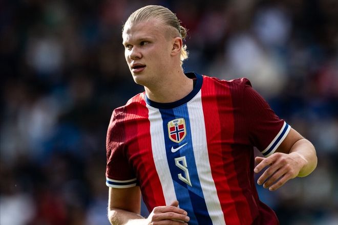 波兰男排公布世锦赛14人名单 主攻位竞争太激烈 1人落选惹争议（波兰男排世锦赛14人名单出炉 主攻竞争白热化 一人落选引争议）